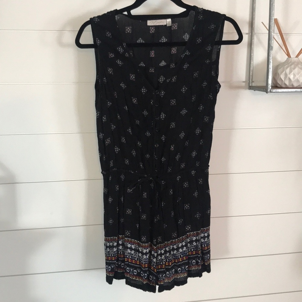 NWOT- BOHO Black Romper w/ waist tie - Size XS